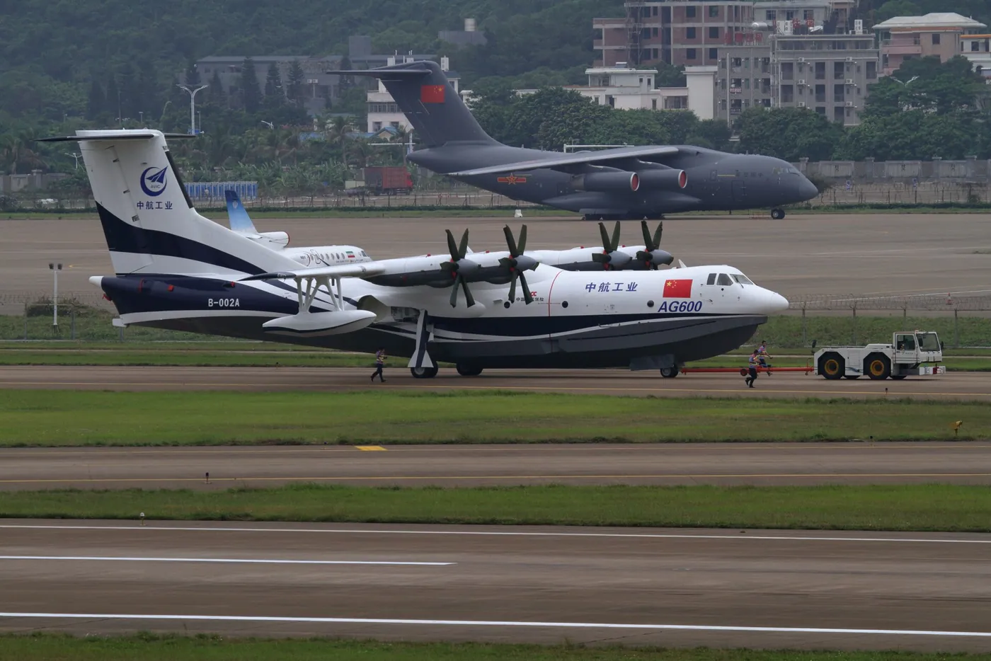 AG600 水陆两栖飞机公开实拍影像